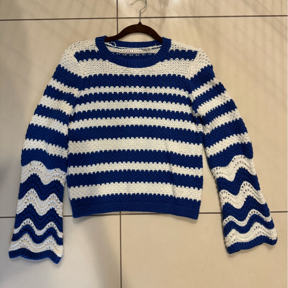 Alice and Olivia never worn knit sweater